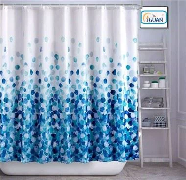 Duschvorhang aus blauem Stoff